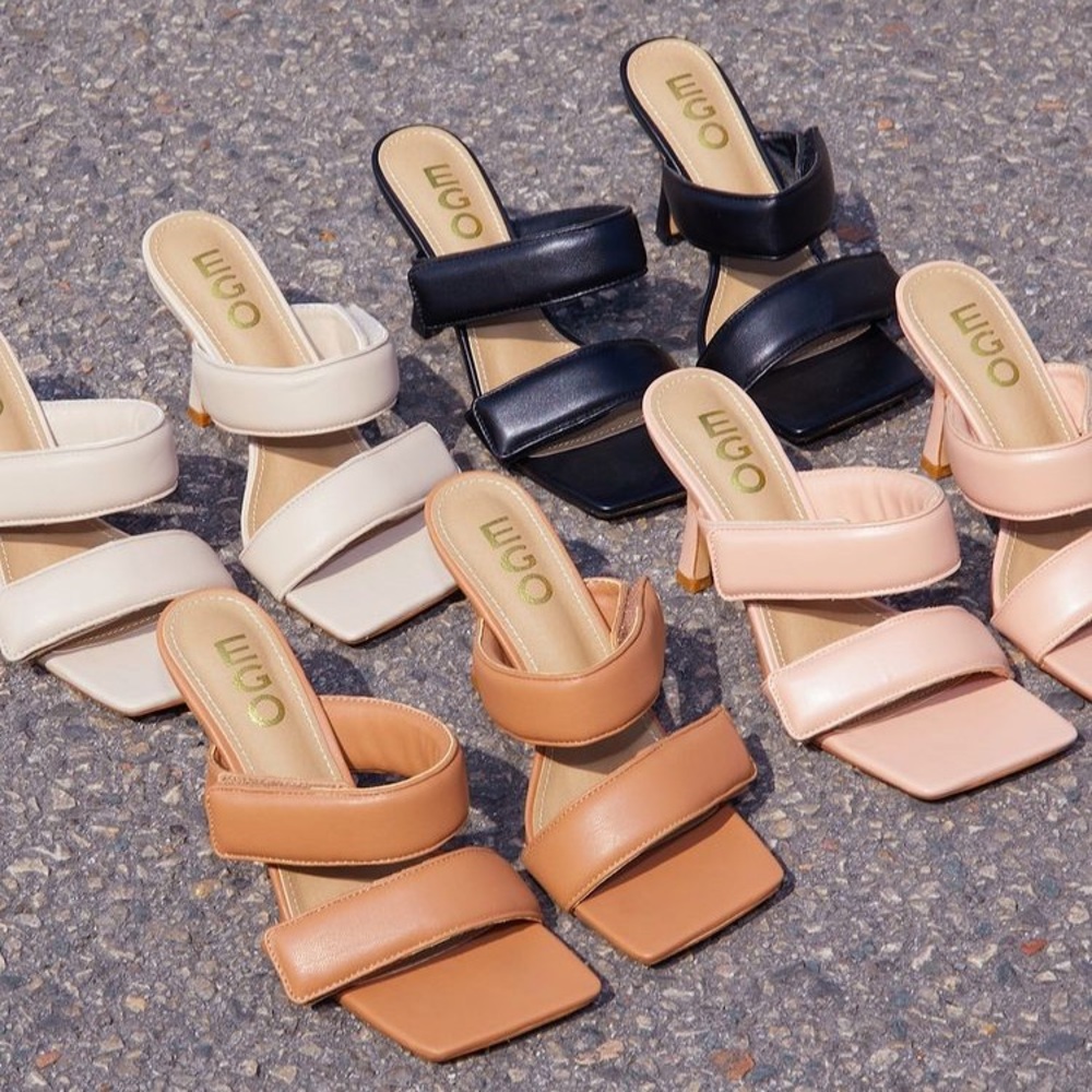 Square toe heels w/ Velcro strap - 11W